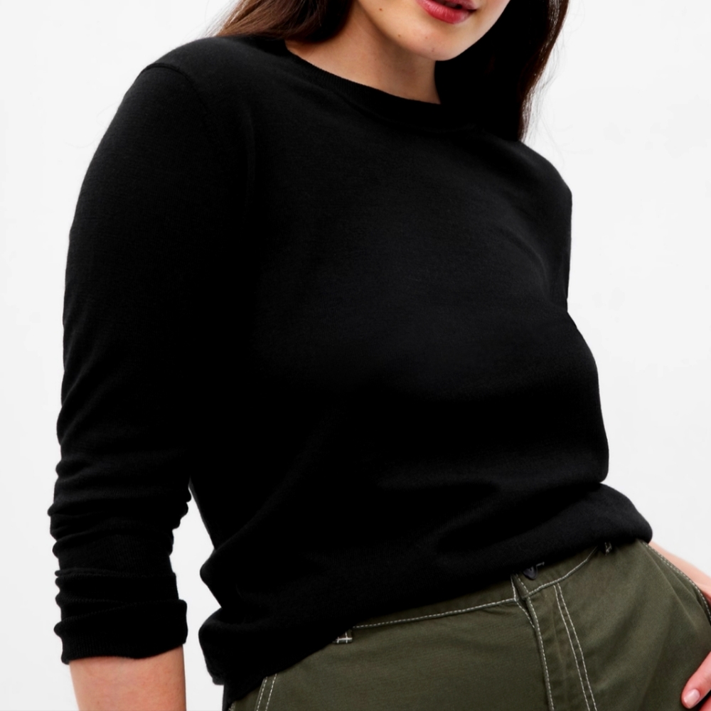 NWOT GAP Merino Wool Crewneck